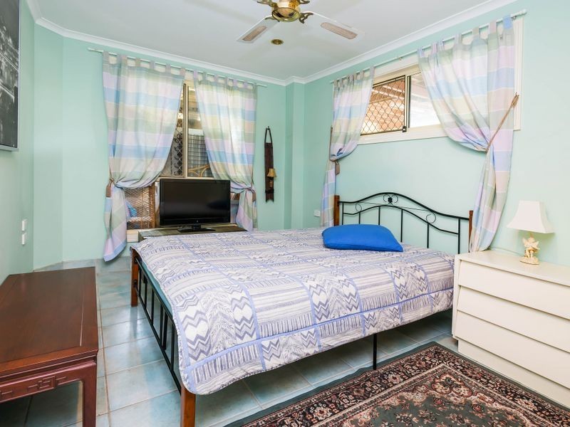 123 Sheehan Avenue, Hope Island QLD 4212