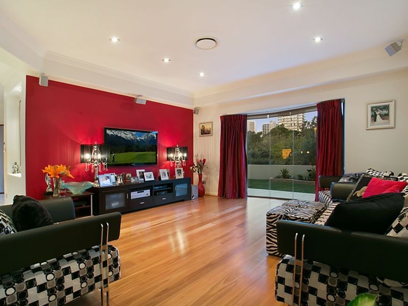 38 Paradise Island, Surfers Paradise QLD 4217