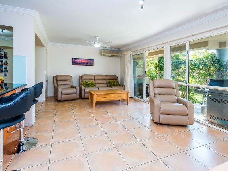 44/82-86 Limetree Parade, Runaway Bay QLD 4216