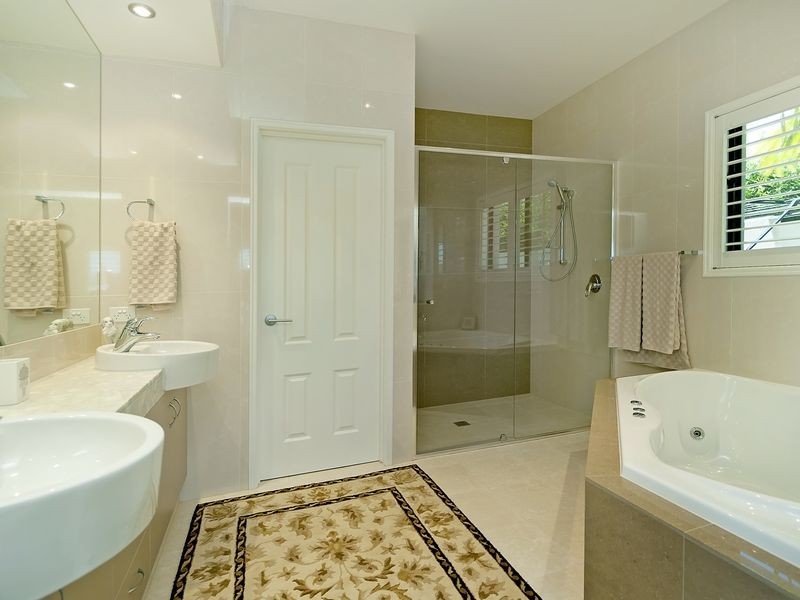 2112 The Circle, Sanctuary Cove QLD 4212