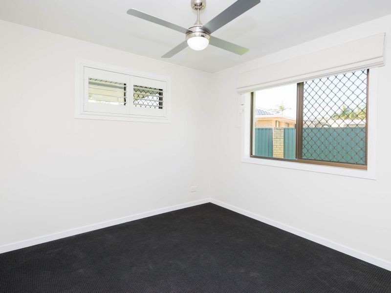 48 Matthew Flinders Drive, Paradise Point QLD 4216