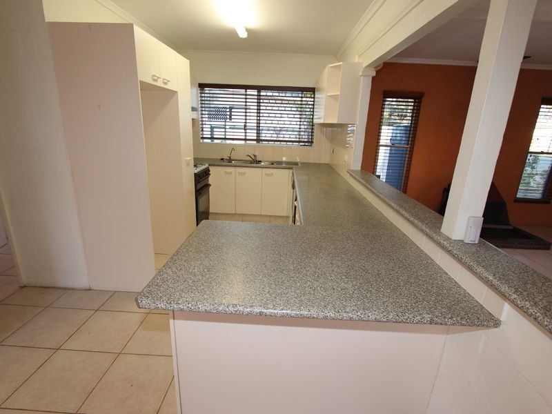 2 Bundarra Street, Coombabah QLD 4216