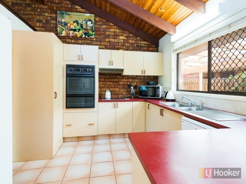 38 Sundown Drive, Paradise Point QLD 4216