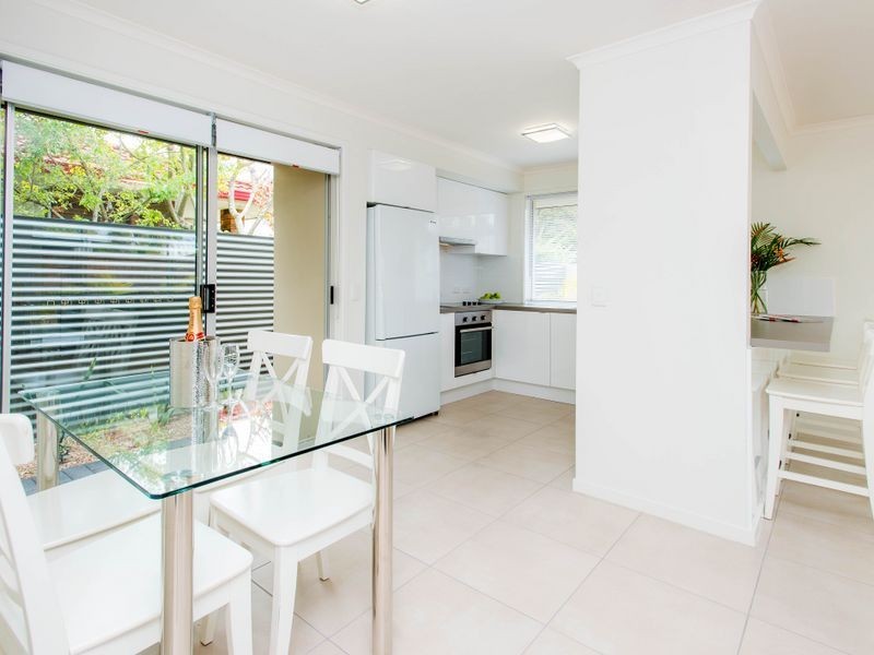 1 & 2/38 Howard Street, Runaway Bay QLD 4216