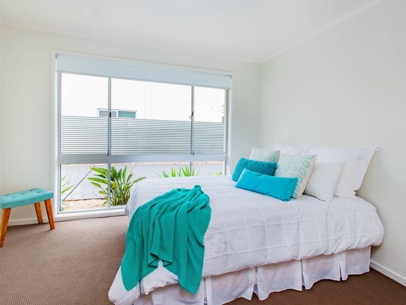 1 & 2/38 Howard Street, Runaway Bay QLD 4216