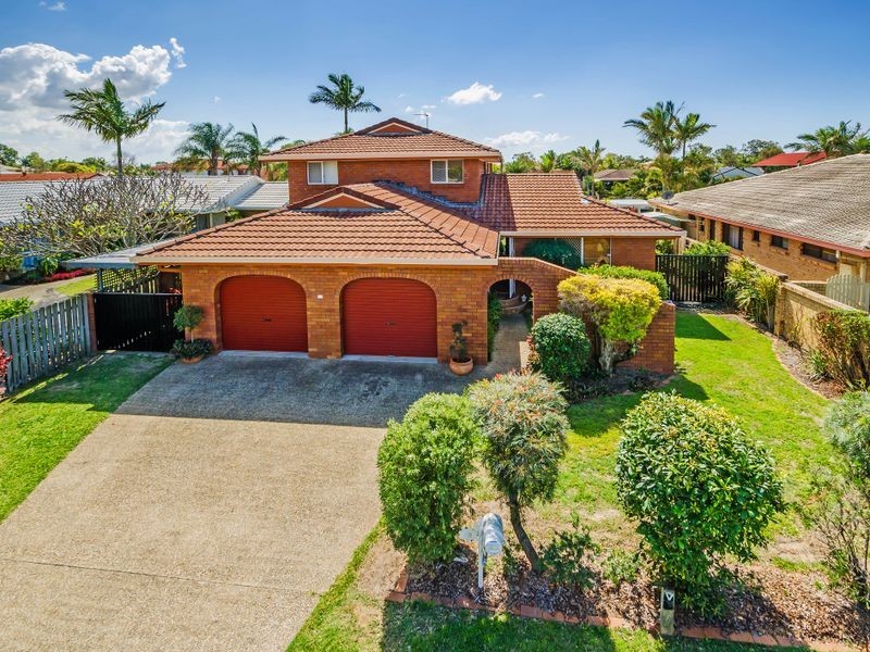 10 Walter Raleigh Crescent, Hollywell QLD 4216