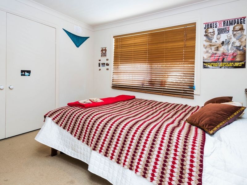 10 Walter Raleigh Crescent, Hollywell QLD 4216