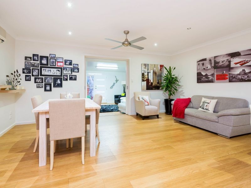 287 Morala Avenue, Runaway Bay QLD 4216