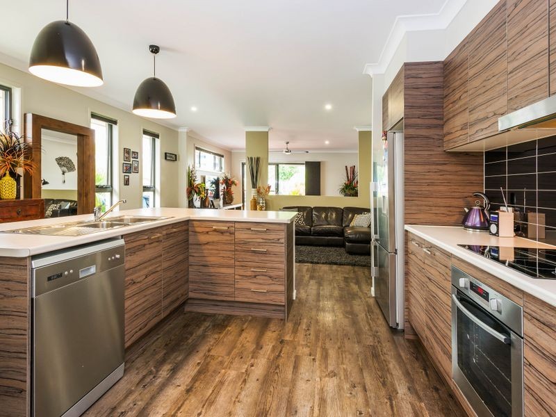 34 South Quay Drive, Biggera Waters QLD 4216