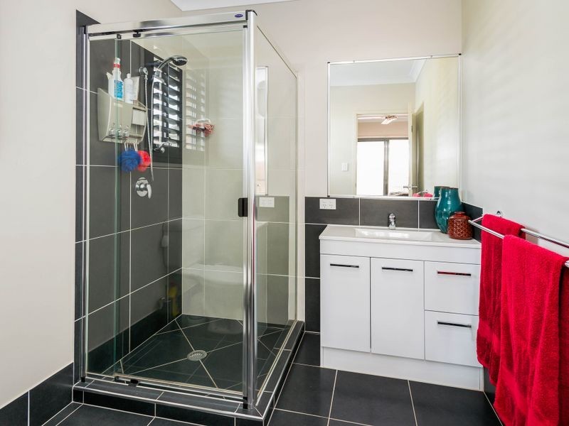 34 South Quay Drive, Biggera Waters QLD 4216