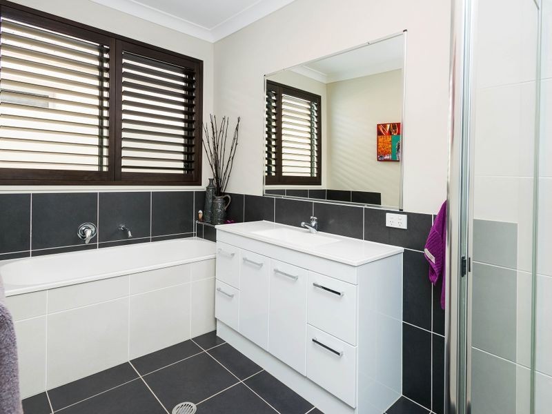 34 South Quay Drive, Biggera Waters QLD 4216