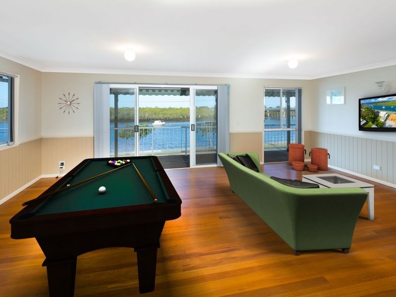 36 Boykambil Esplanade South, Hope Island QLD 4212