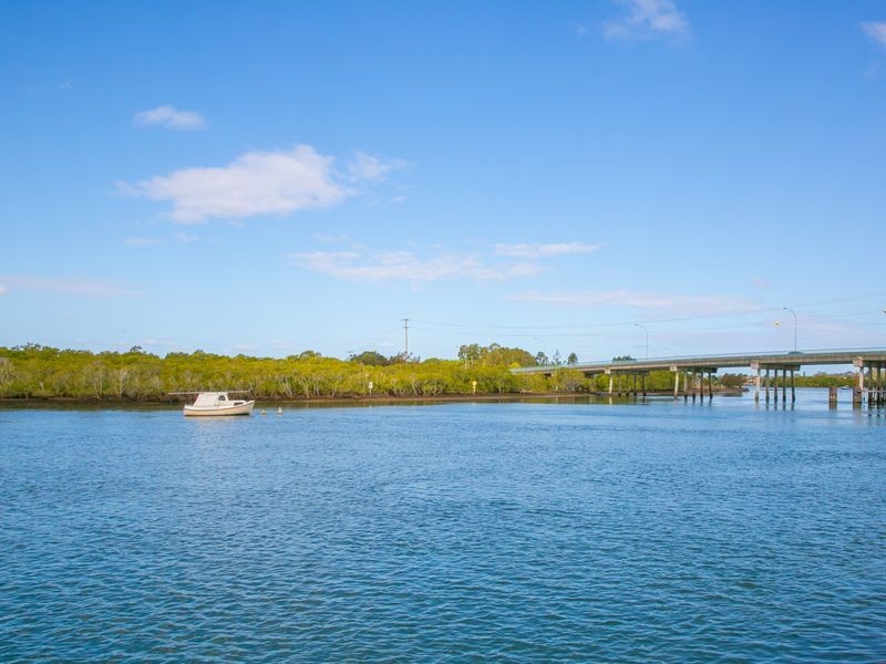 36 Boykambil Esplanade South, Hope Island QLD 4212