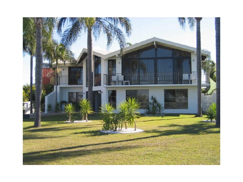 1 DIRK HARTOG PLACE, Hollywell QLD 4216