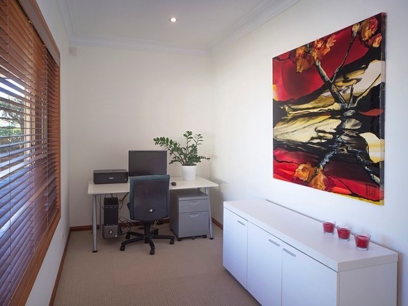 12 Saltwater Terrace, Helensvale QLD 4212