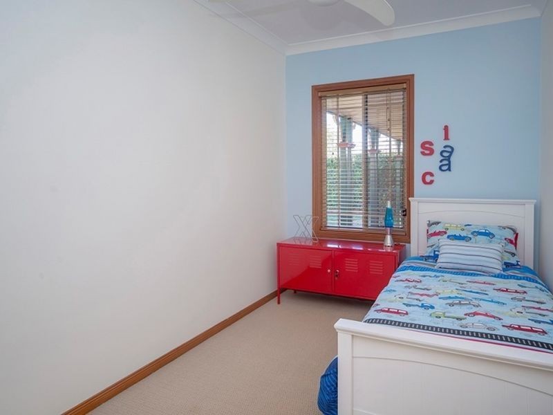 12 Saltwater Terrace, Helensvale QLD 4212