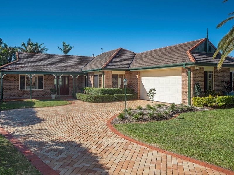 12 Saltwater Terrace, Helensvale QLD 4212