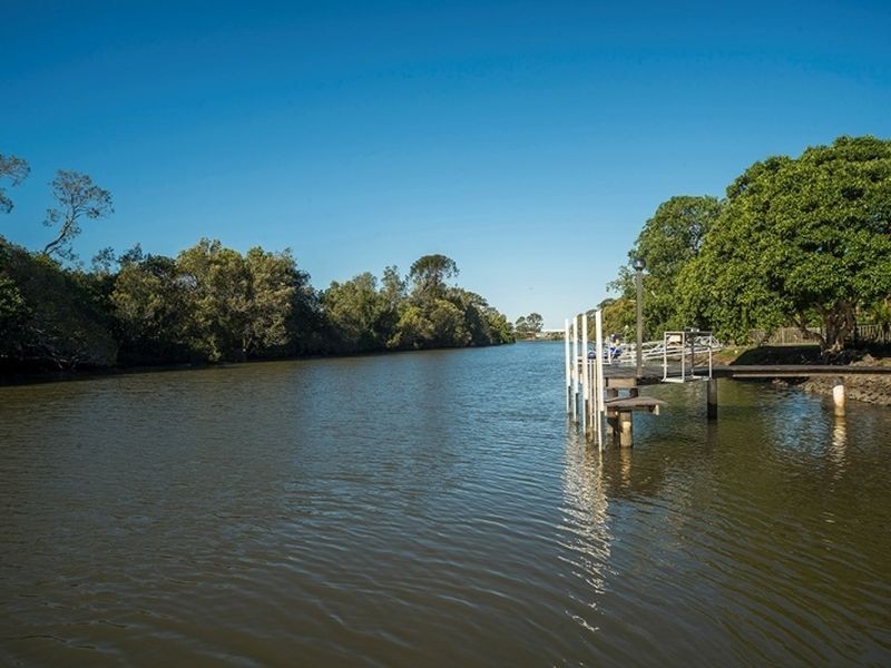 12 Saltwater Terrace, Helensvale QLD 4212