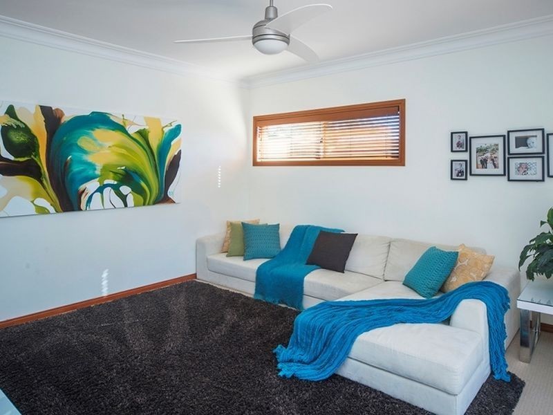 12 Saltwater Terrace, Helensvale QLD 4212