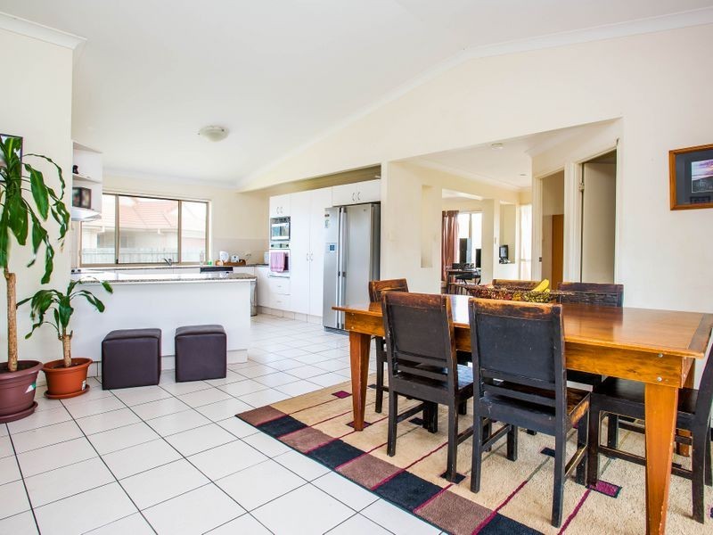 6 Caz Court, Upper Coomera QLD 4209