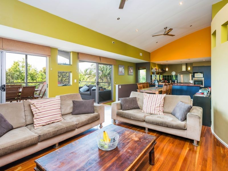 14 Monterey Keys Drive, Helensvale QLD 4212