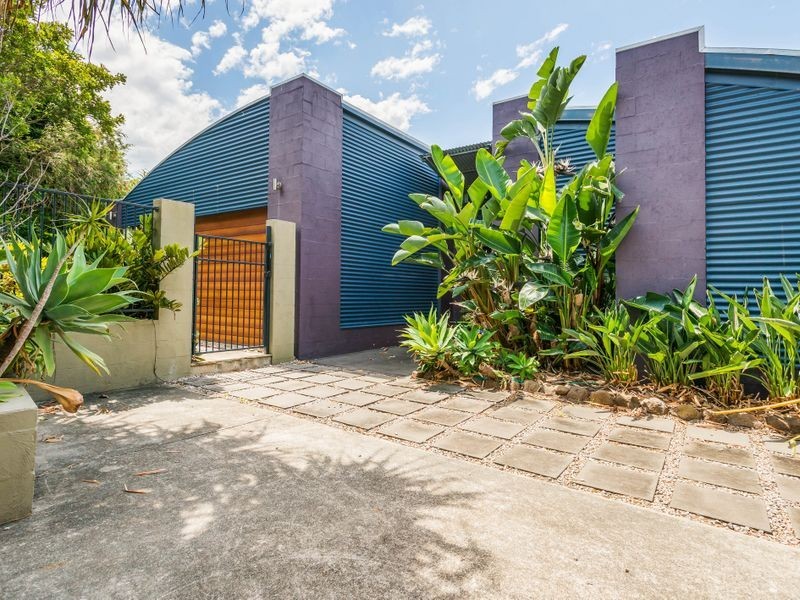 14 Monterey Keys Drive, Helensvale QLD 4212