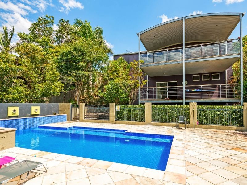 14 Monterey Keys Drive, Helensvale QLD 4212