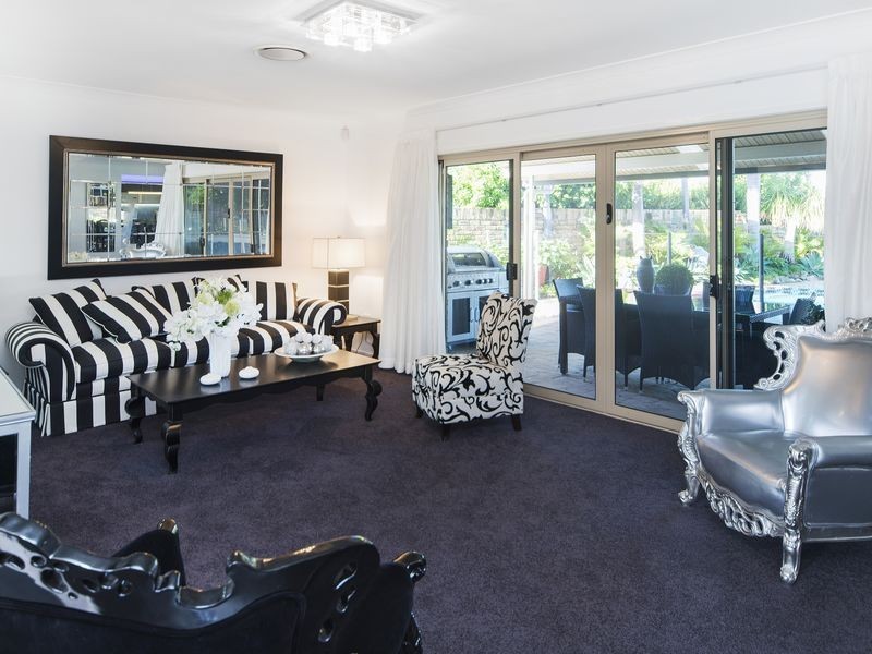 271 Morala Avenue, Runaway Bay QLD 4216