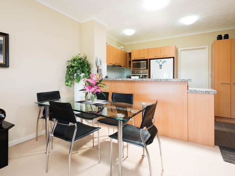 16/501 North Hill Drive, Robina QLD 4226