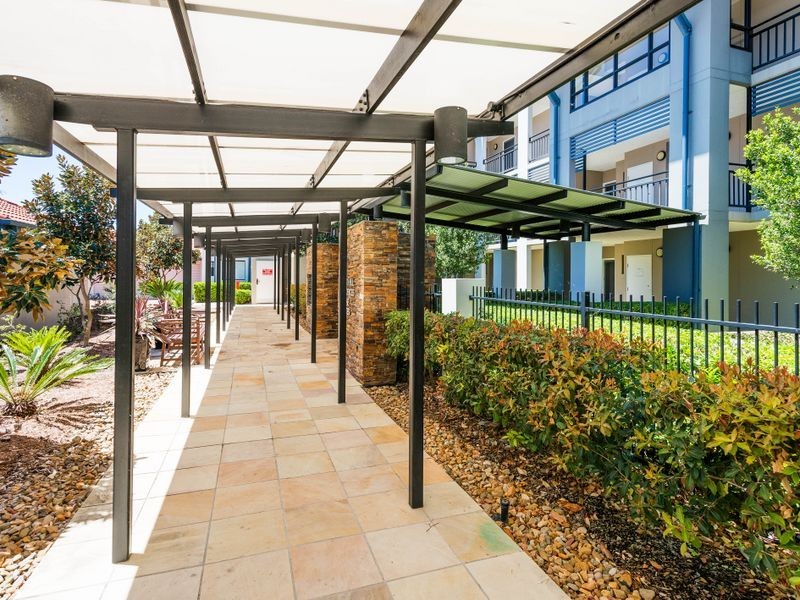 16/501 North Hill Drive, Robina QLD 4226