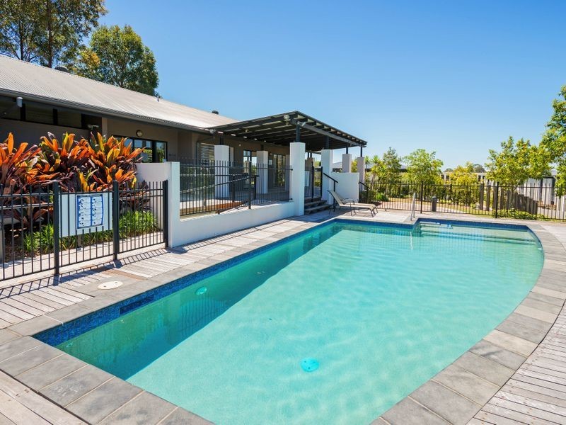 16/501 North Hill Drive, Robina QLD 4226