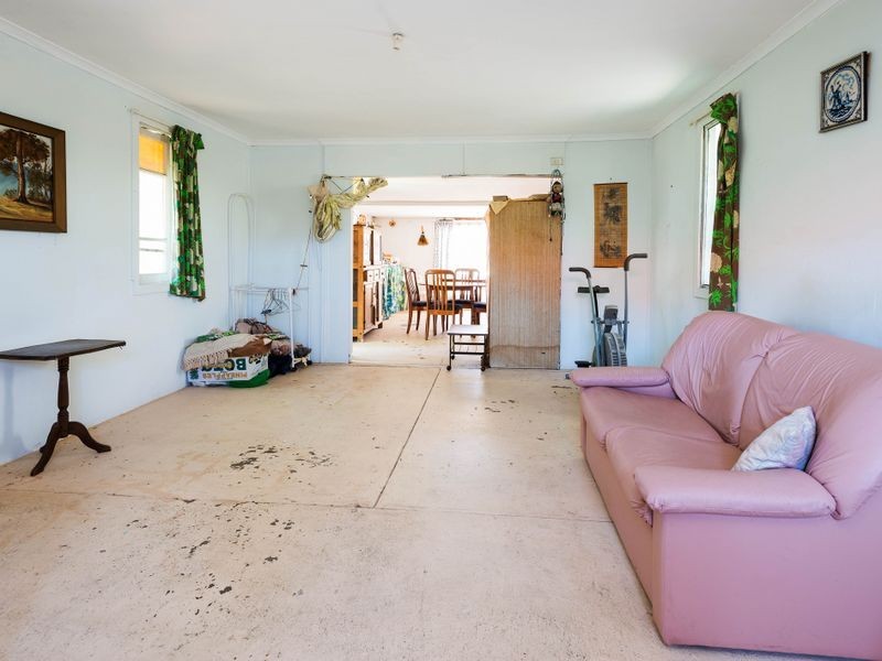 25 Milton Avenue, Paradise Point QLD 4216