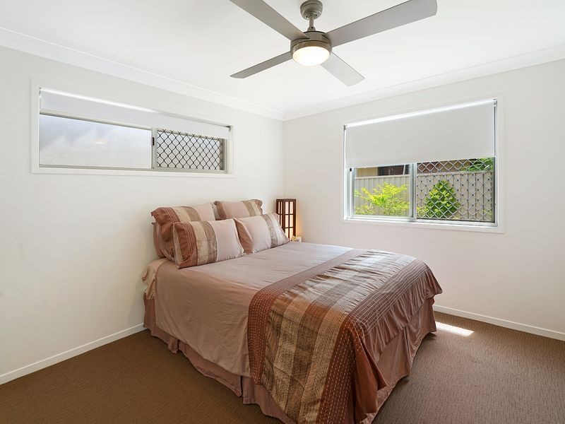 15 Lakefield Crescent, Paradise Point QLD 4216
