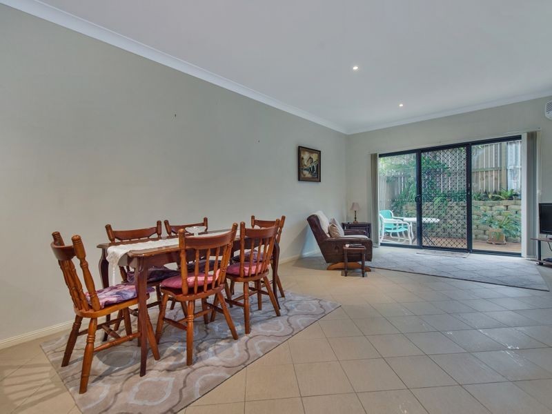 10/141 Cotlew Street, Ashmore QLD 4214