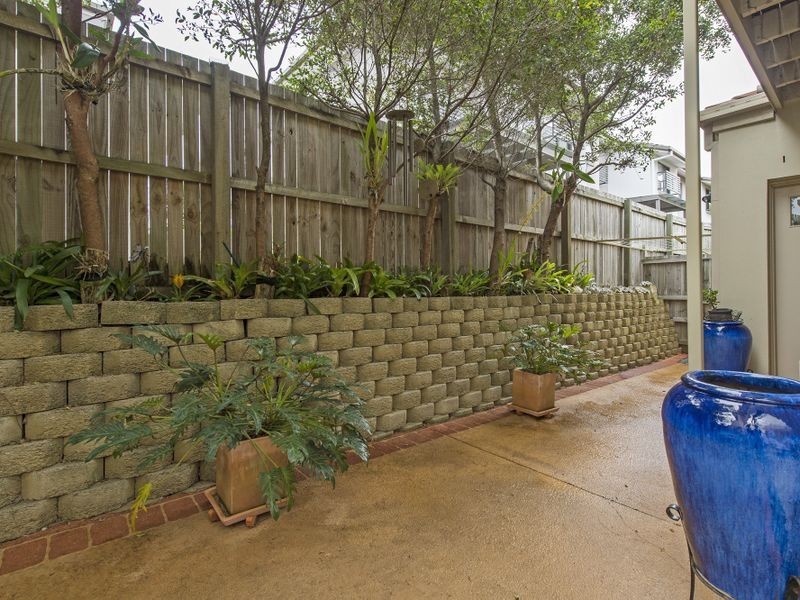 10/141 Cotlew Street, Ashmore QLD 4214