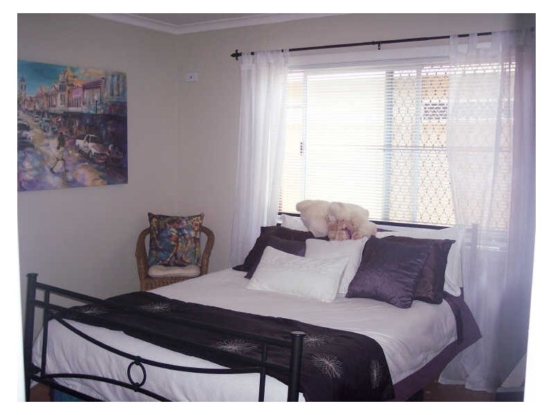 5 Paradise Parade, Paradise Point QLD 4216
