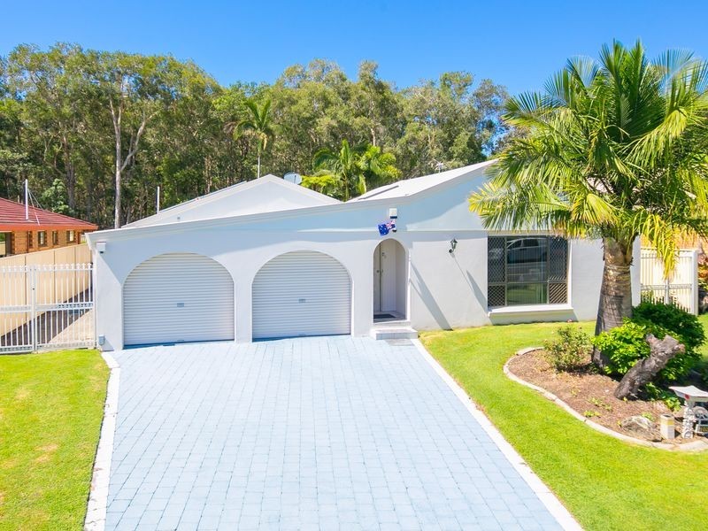 102 Columbus Drive, Hollywell QLD 4216