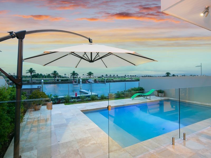 60 Harbour Rise, Hope Island QLD 4212