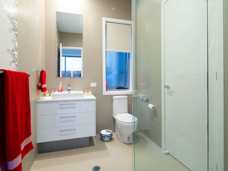 60 Harbour Rise, Hope Island QLD 4212