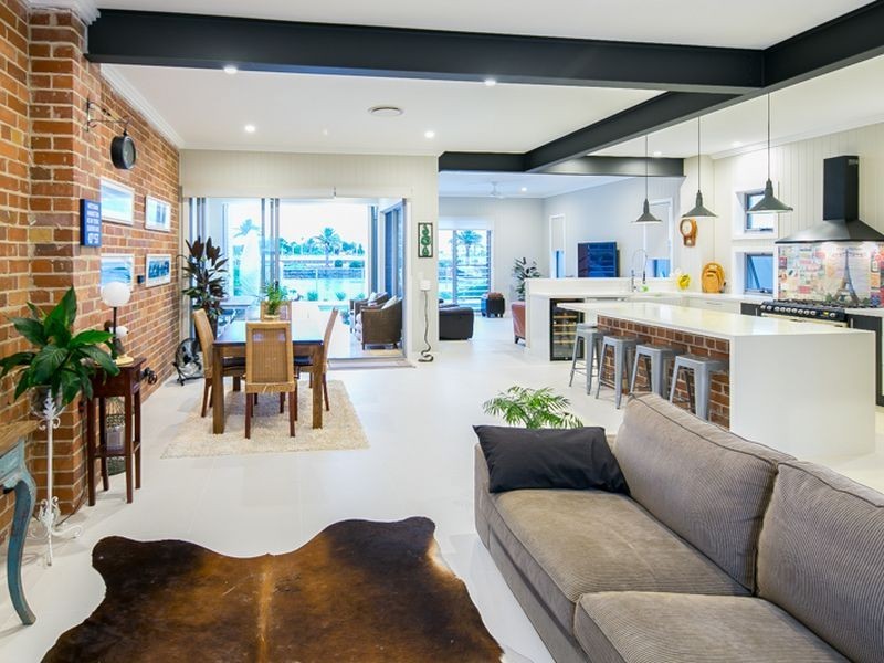 60 Harbour Rise, Hope Island QLD 4212