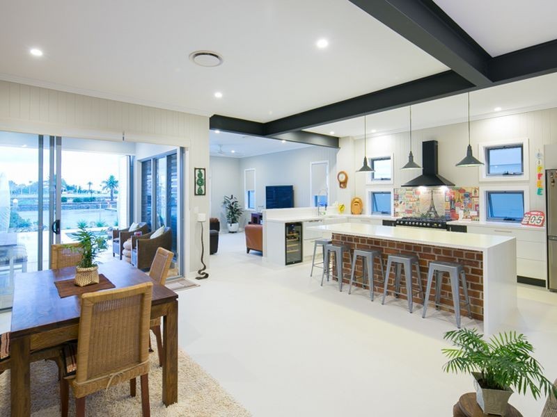 60 Harbour Rise, Hope Island QLD 4212