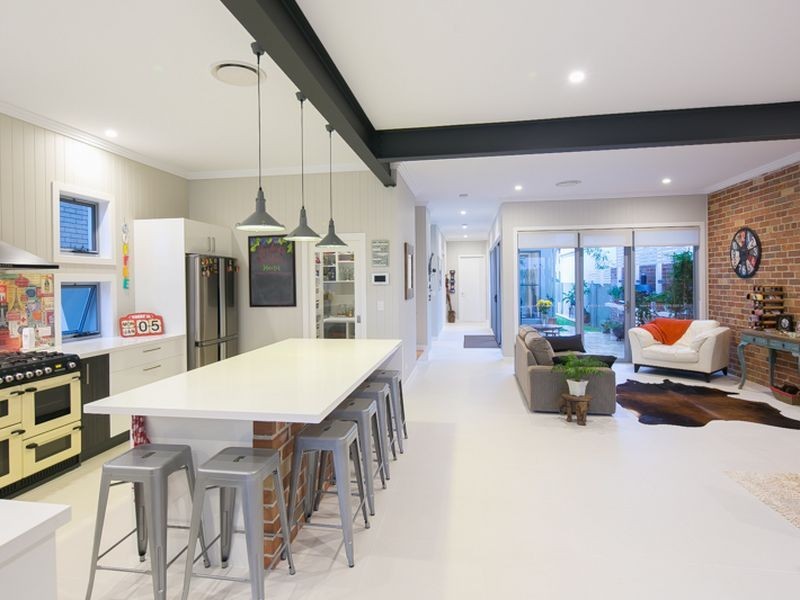 60 Harbour Rise, Hope Island QLD 4212