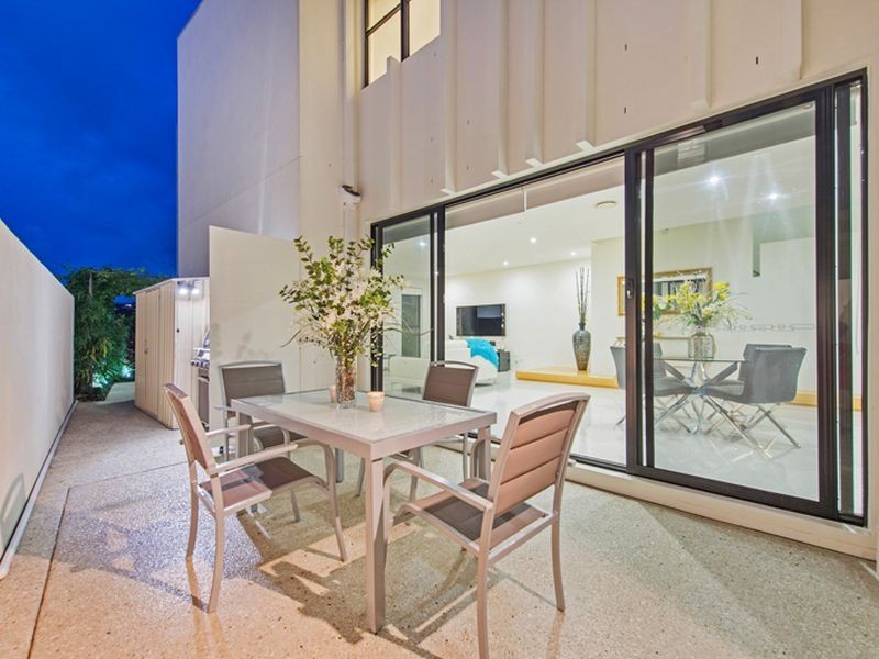 2632 The Address, Hope Island QLD 4212