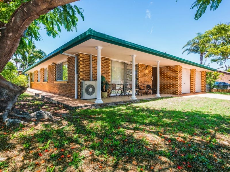 2 O’Grady Drive, Paradise Point QLD 4216