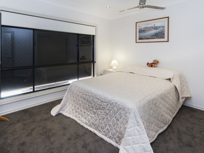 7 Ballybunyon Crescent, Hope Island QLD 4212