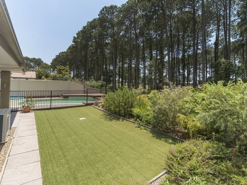 7 Ballybunyon Crescent, Hope Island QLD 4212