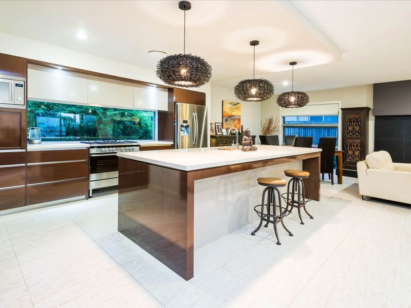 15 Mariner Avenue, Hope Island QLD 4212