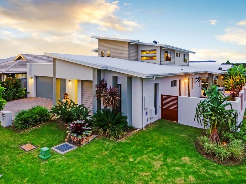 15 Mariner Avenue, Hope Island QLD 4212