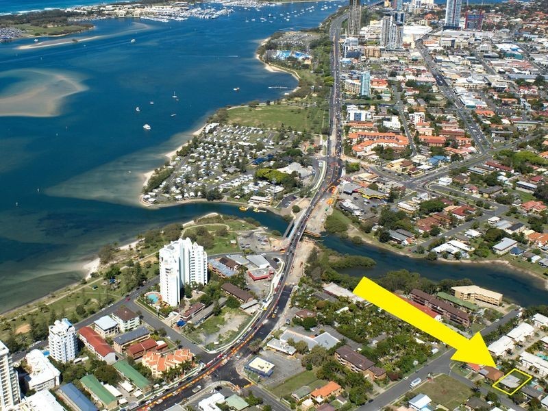6 Rathbone Place, Labrador QLD 4215