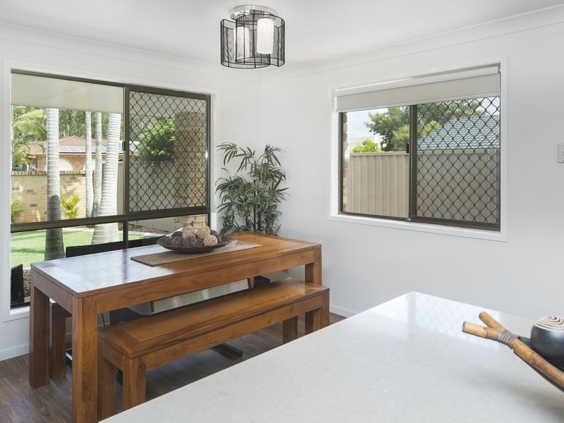 13 Lakefield Crescent, Paradise Point QLD 4216